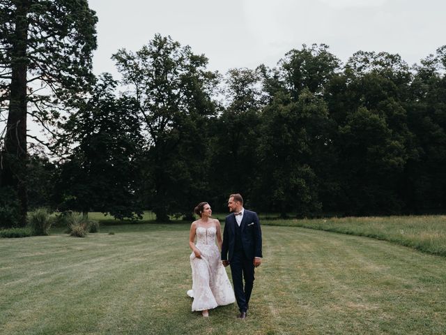 Le mariage de Baptiste et Margaux à Saint-Marcel-Bel-Accueil, Isère 2