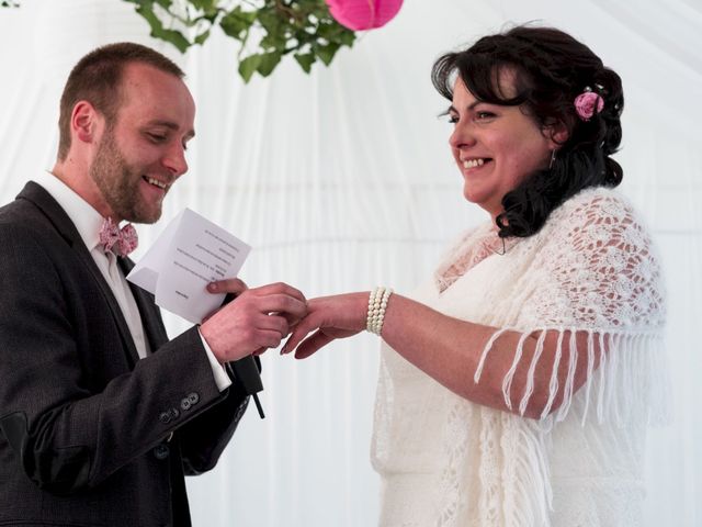 Le mariage de Julien et Dorothée à Cambrai, Nord 44