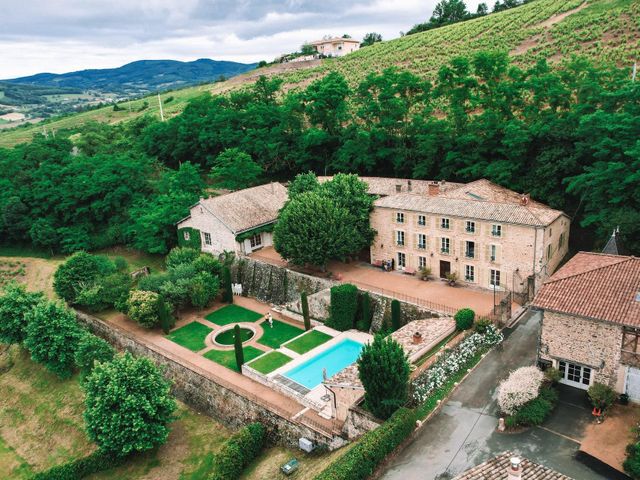 Le mariage de Pierre et Amandine à Beaujeu, Rhône 2