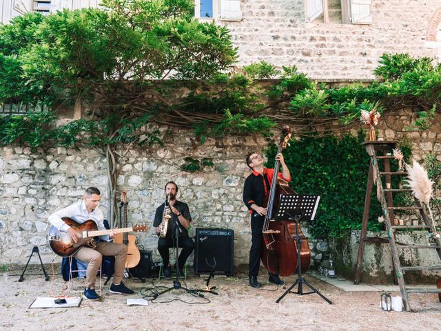 Le mariage de Pierre et Amandine à Beaujeu, Rhône 21