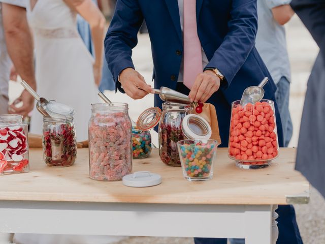 Le mariage de Lilian et Nina à Saint-Romain-d&apos;Ay, Ardèche 8