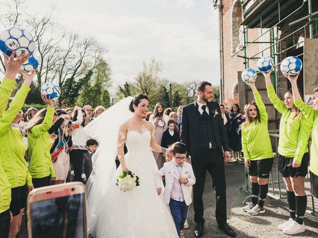 Le mariage de Christophe et Sabrina à Goeulzin, Nord 44