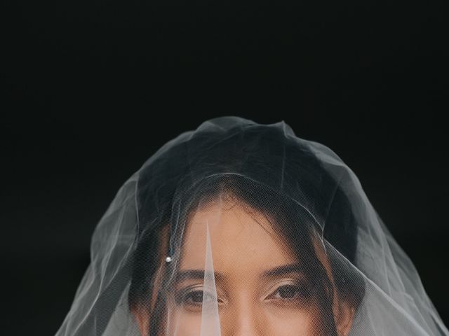 Le mariage de Aïman et Iman à Villiers-sur-Marne, Haute-Marne 22