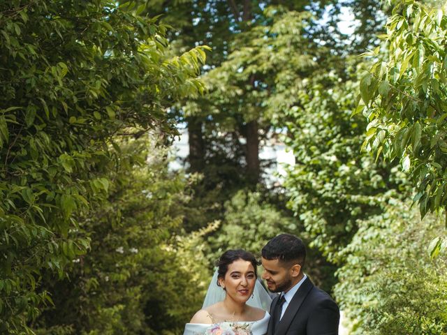 Le mariage de Aïman et Iman à Villiers-sur-Marne, Haute-Marne 54