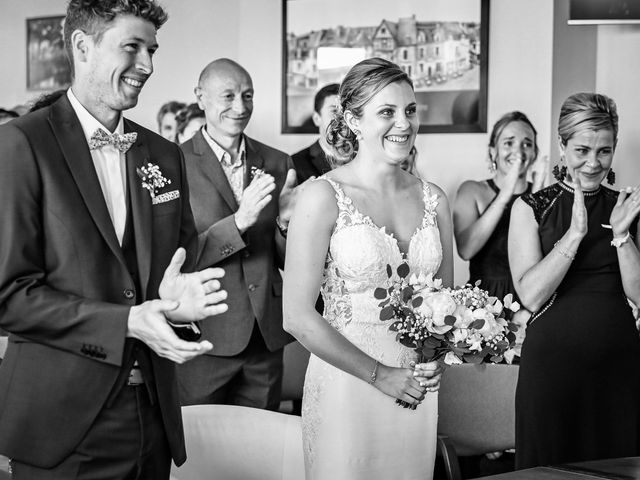 Le mariage de Adrien et Jeanne à Ploeren, Morbihan 16