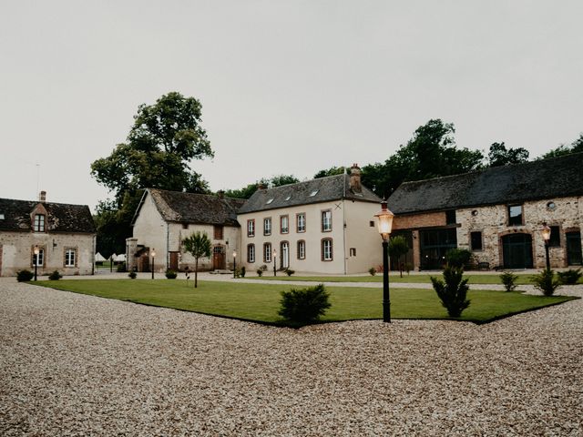 Le mariage de Geoffroy et Daphné à Jouy, Yonne 32