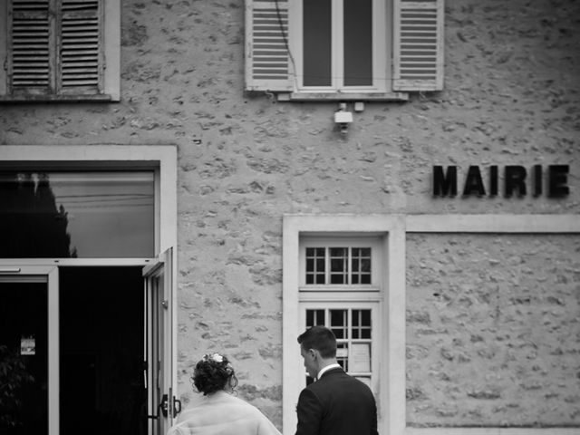 Le mariage de Romain et Elise à Vallery, Yonne 3