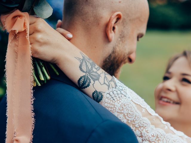 Le mariage de Yanisse et Arthur à Lanvénégen, Morbihan 20