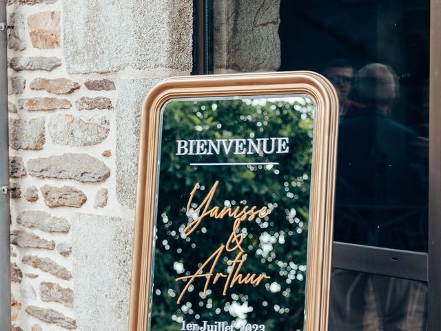 Le mariage de Yanisse et Arthur à Lanvénégen, Morbihan 30