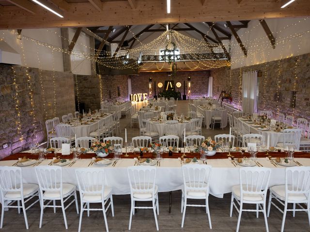 Le mariage de Yanisse et Arthur à Lanvénégen, Morbihan 34
