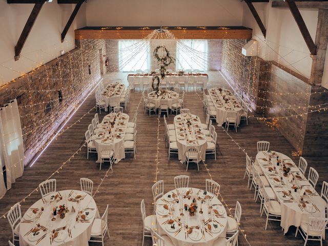 Le mariage de Yanisse et Arthur à Lanvénégen, Morbihan 38