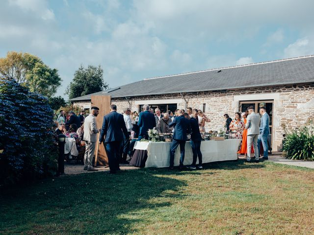 Le mariage de Yanisse et Arthur à Lanvénégen, Morbihan 41
