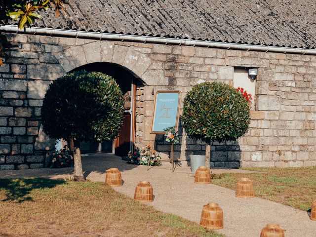 Le mariage de Yanisse et Arthur à Lanvénégen, Morbihan 44