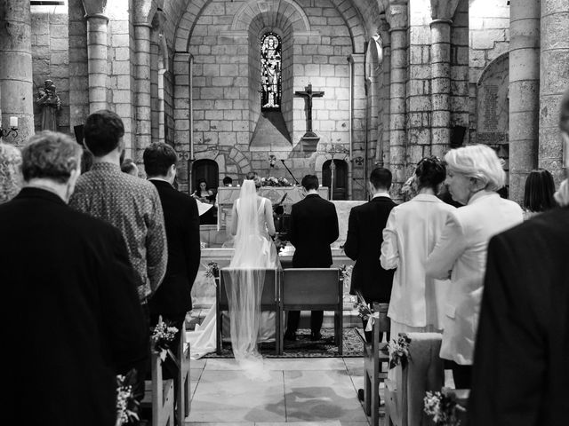 Le mariage de Alexandre et Barbora à Magnac-sur-Touvre, Charente 24