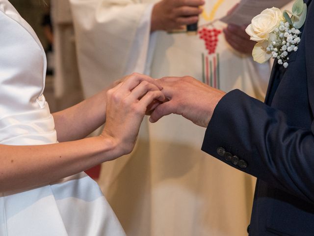 Le mariage de Alexandre et Barbora à Magnac-sur-Touvre, Charente 25
