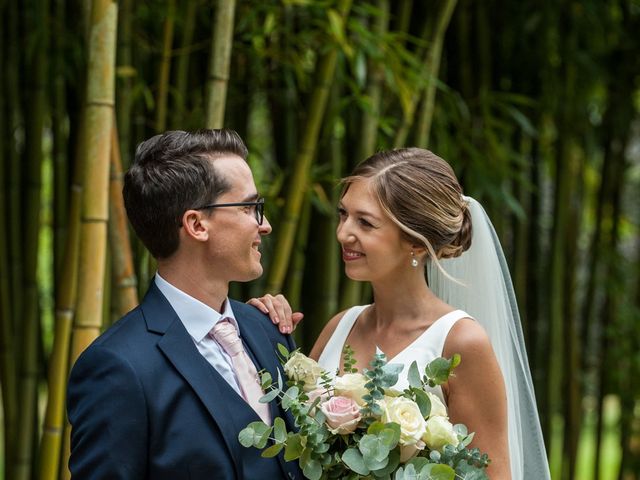 Le mariage de Alexandre et Barbora à Magnac-sur-Touvre, Charente 38