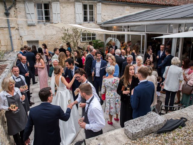 Le mariage de Alexandre et Barbora à Magnac-sur-Touvre, Charente 58