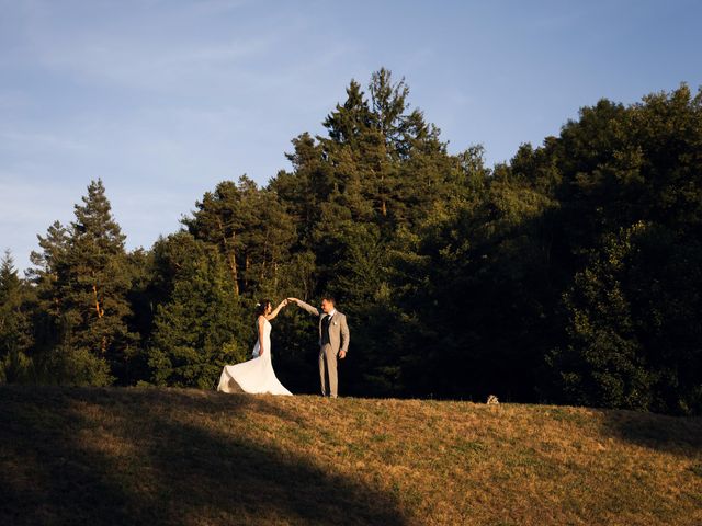 Le mariage de Olivier et Marie à Saint-Martin-en-Haut, Rhône 1