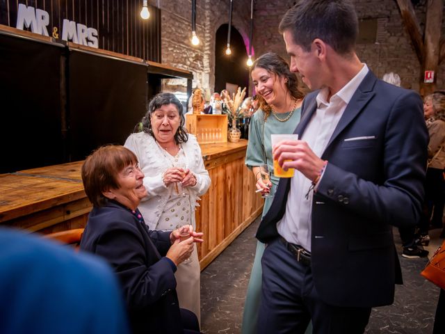 Le mariage de Tony et Laurie à Sainte-Bazeille, Lot-et-Garonne 48