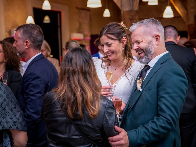 Le mariage de Tony et Laurie à Sainte-Bazeille, Lot-et-Garonne 49
