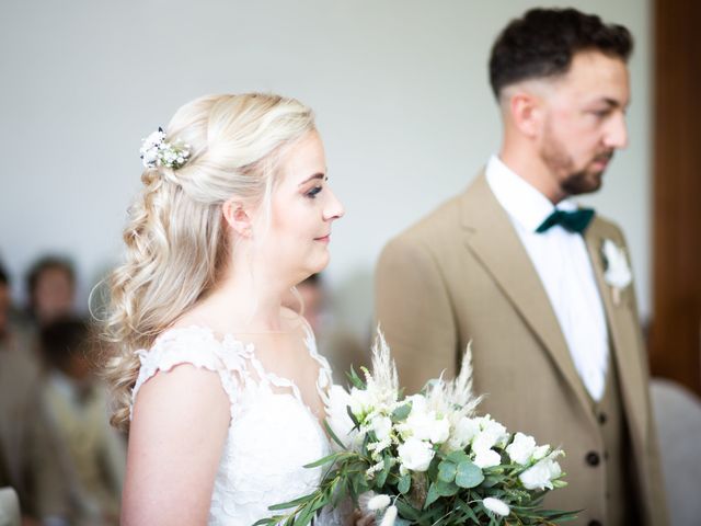 Le mariage de Jason et Léa à Dottignies, Hainaut 17