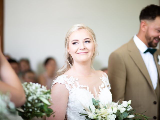 Le mariage de Jason et Léa à Dottignies, Hainaut 40