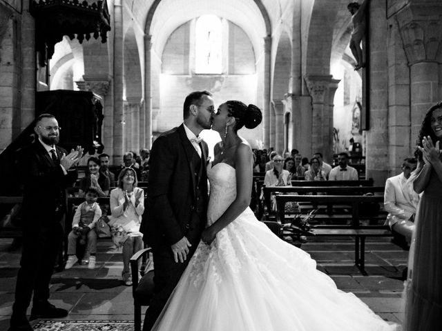 Le mariage de Julien et Elodie à Besson, Allier 24