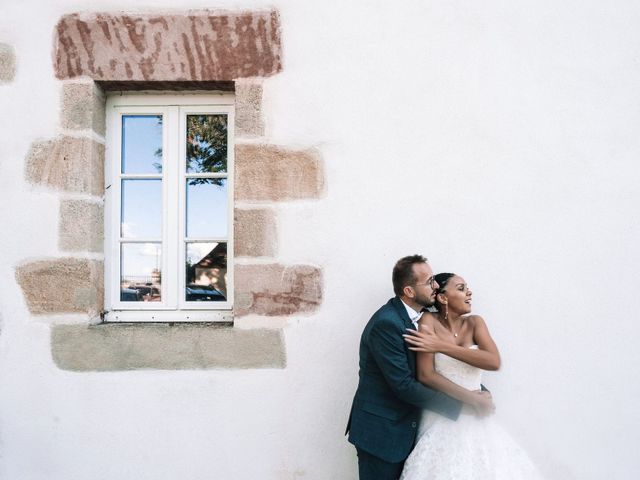 Le mariage de Julien et Elodie à Besson, Allier 34