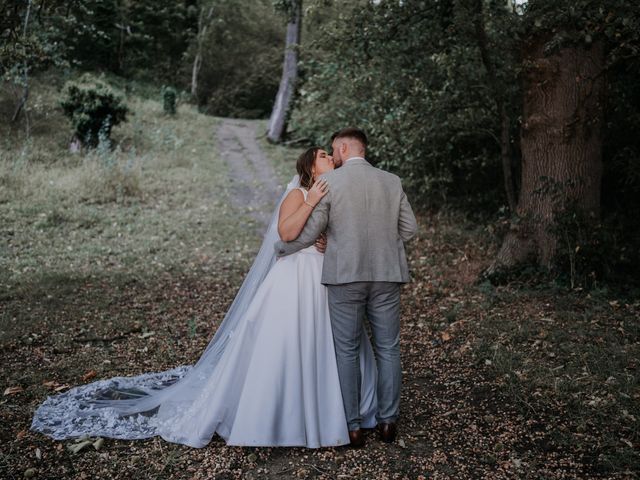 Le mariage de Tina et Damien à Bierne, Nord 2