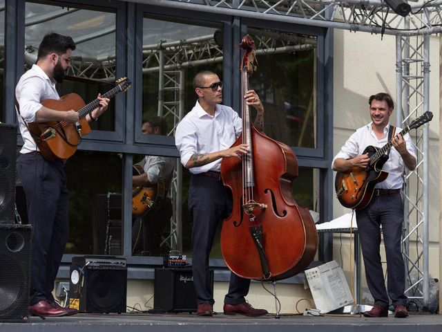 Le mariage de Emmanuel et Nathalie à Forges-les-Eaux, Seine-Maritime 14