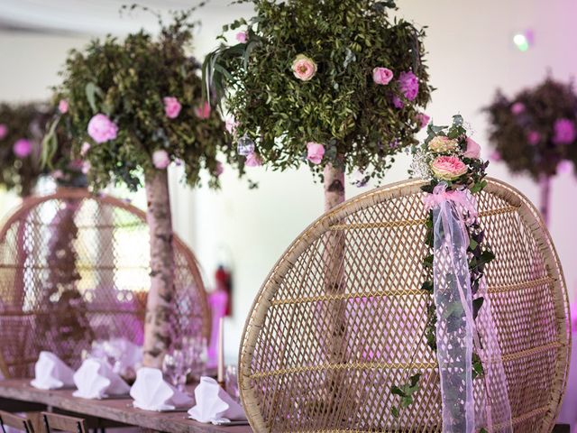 Le mariage de Emmanuel et Nathalie à Forges-les-Eaux, Seine-Maritime 34