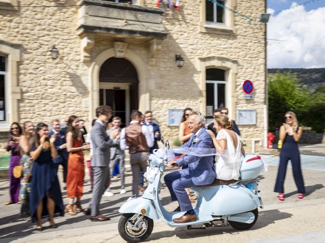 Le mariage de François et Margot à Le Barroux, Vaucluse 5