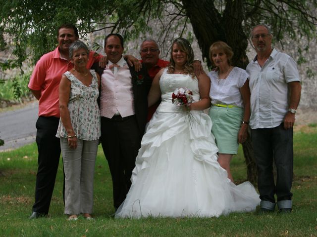 Le mariage de Christophe et Alexandra à Saint-Méard-de-Gurçon, Dordogne 30