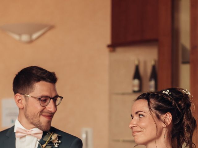 Le mariage de Jérémy et Grégorie à Chanzeaux, Maine et Loire 15