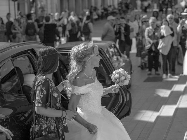 Le mariage de Morad et Gaelle à Poitiers, Vienne 74