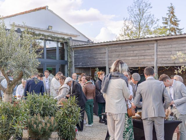 Le mariage de Émilien  et Amélie  à Les Sables-d&apos;Olonne, Vendée 2