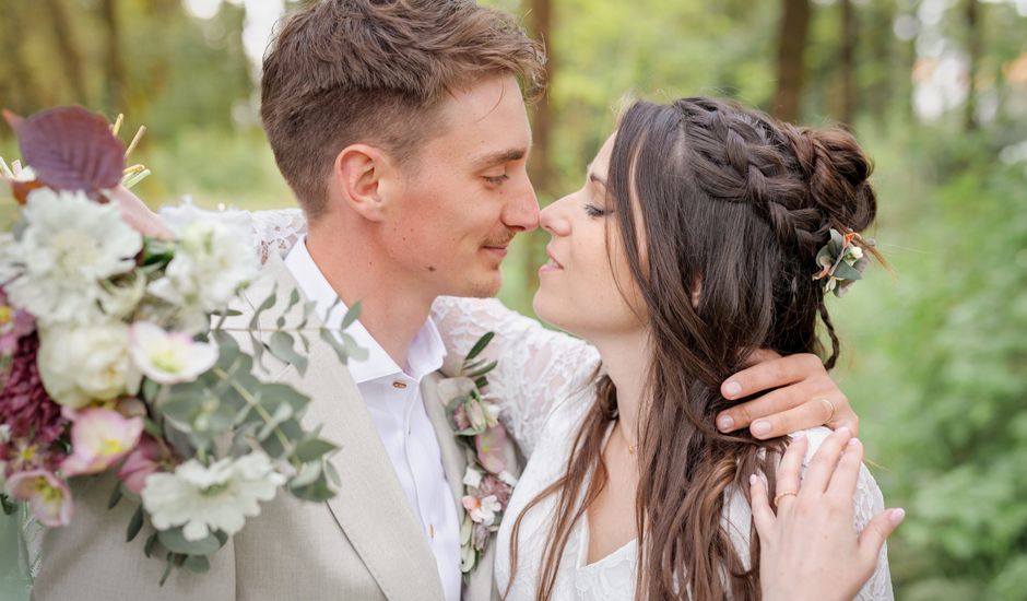Le mariage de Émilien  et Amélie  à Les Sables-d'Olonne, Vendée
