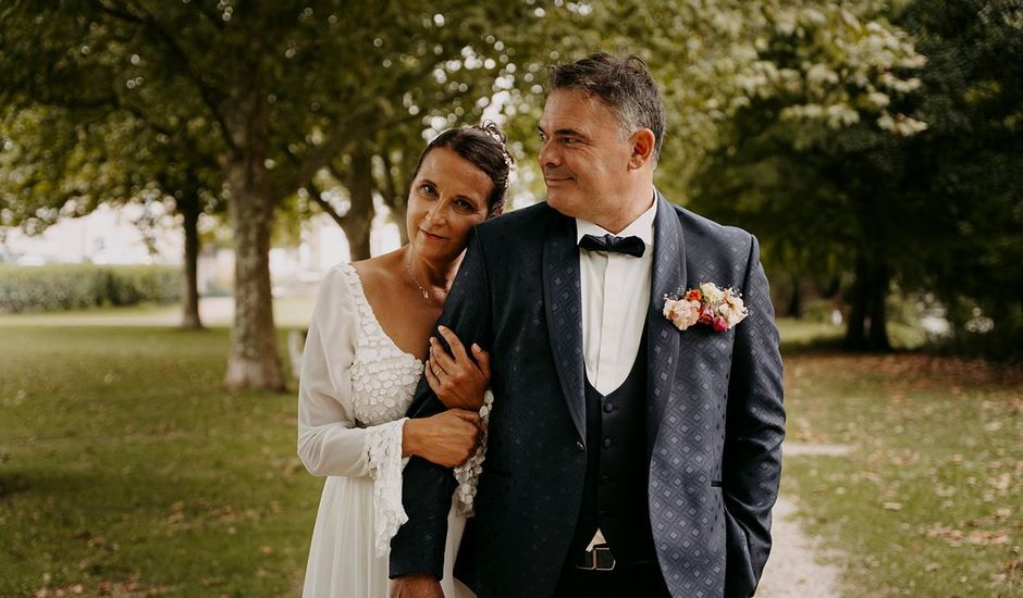 Le mariage de Alexandre et Véronique  à Vivonne, Vienne