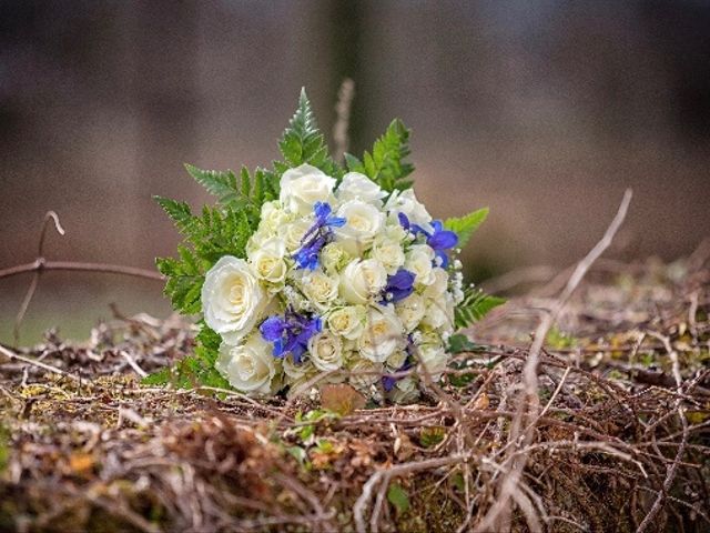 Le mariage de Laura et Anthony  à Saint-Quentin-Fallavier, Isère 10