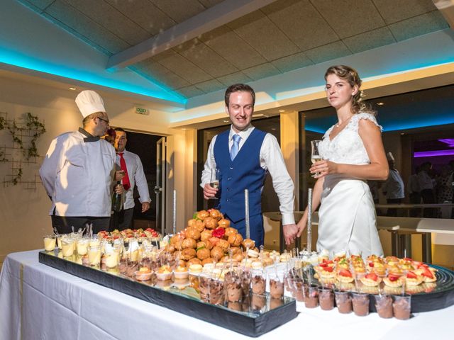 Le mariage de Julien et Morgane à Servian, Hérault 87