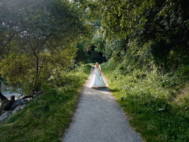 Le mariage de Solenn et Mathieu à Plouégat-Moysan, Finistère 4