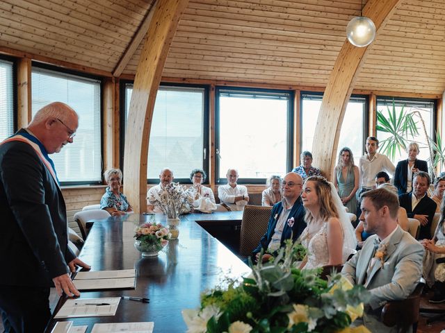 Le mariage de Solenn et Mathieu à Plouégat-Moysan, Finistère 16