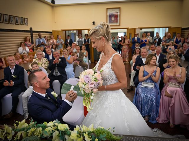 Le mariage de Laurent et Marie à Tournai, Hainaut 36