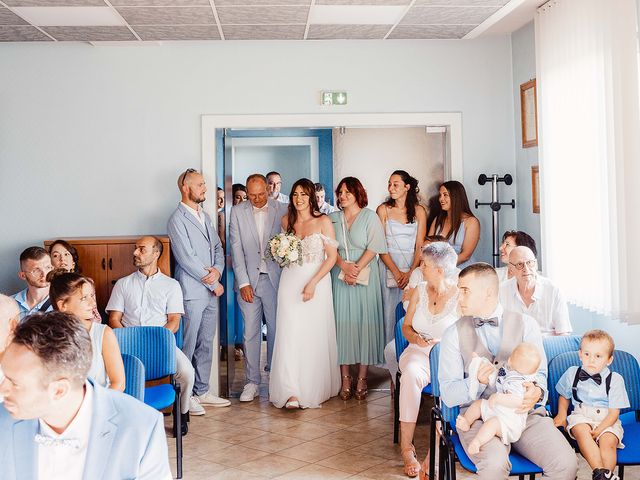 Le mariage de Alexandre et Julie à Maizières-lès-Metz, Moselle 51