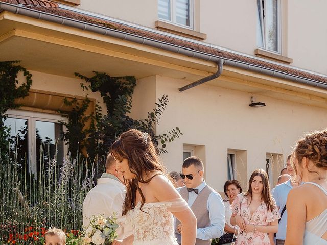 Le mariage de Alexandre et Julie à Maizières-lès-Metz, Moselle 53