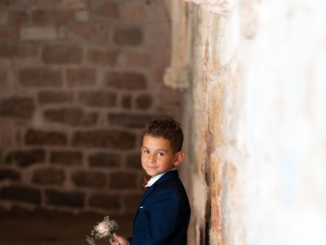 Le mariage de Vincent et Elodie à Turenne, Corrèze 6