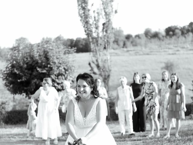 Le mariage de Vincent et Elodie à Turenne, Corrèze 22