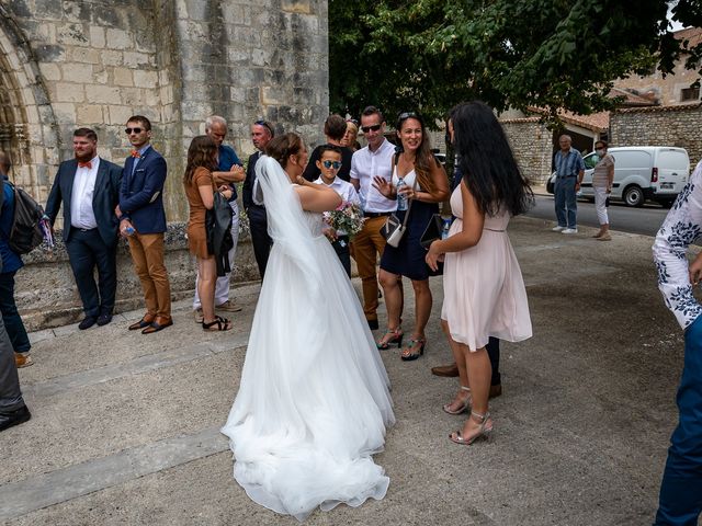 Le mariage de Rémy et Laure à Angoulême, Charente 45