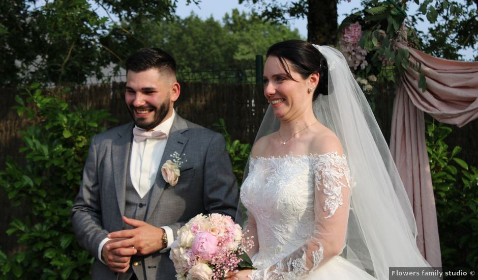 Le mariage de Dylan et Julie à Bourges, Cher