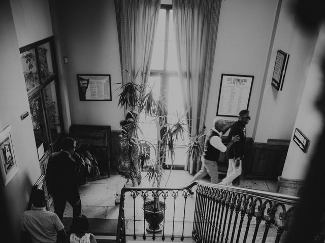 Le mariage de Damien et Camille à Saint-Gilles, Gard 30